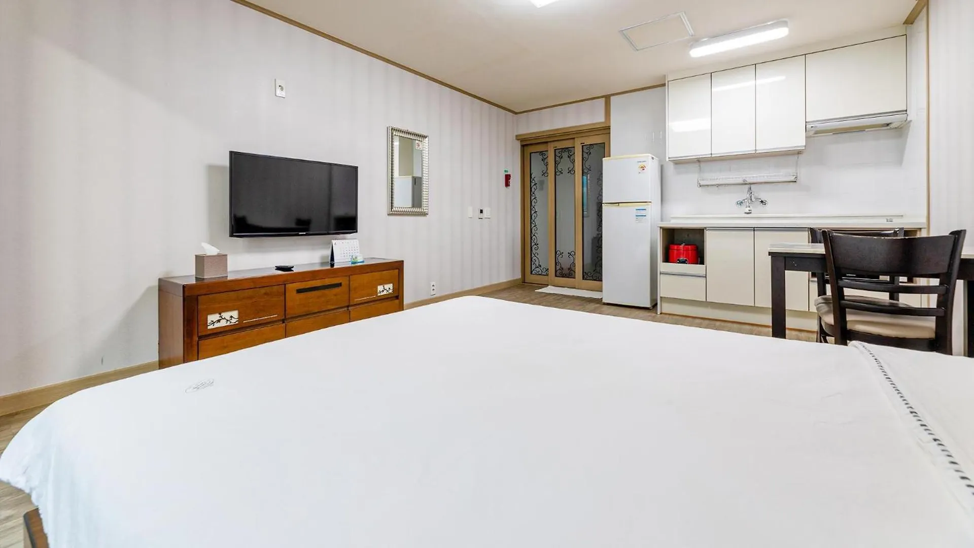 Jeju Badagreen Pension 0*,  South Korea